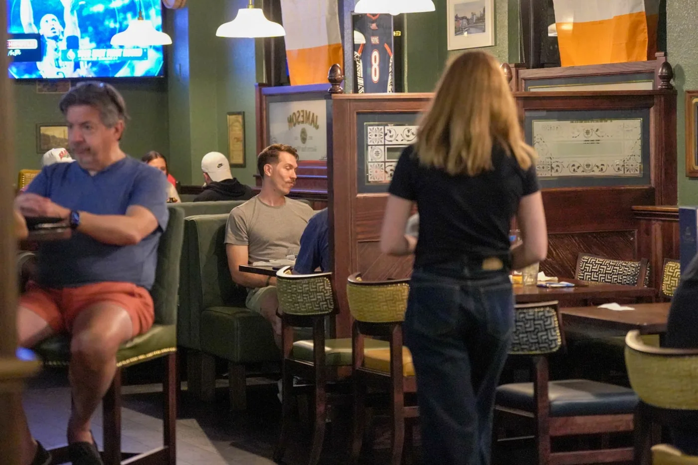The Castle Irish Pub and Restaurant, business photo 4